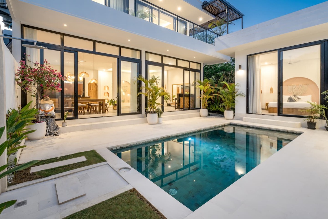 Hidden Gem 3BR Villa near Bin…