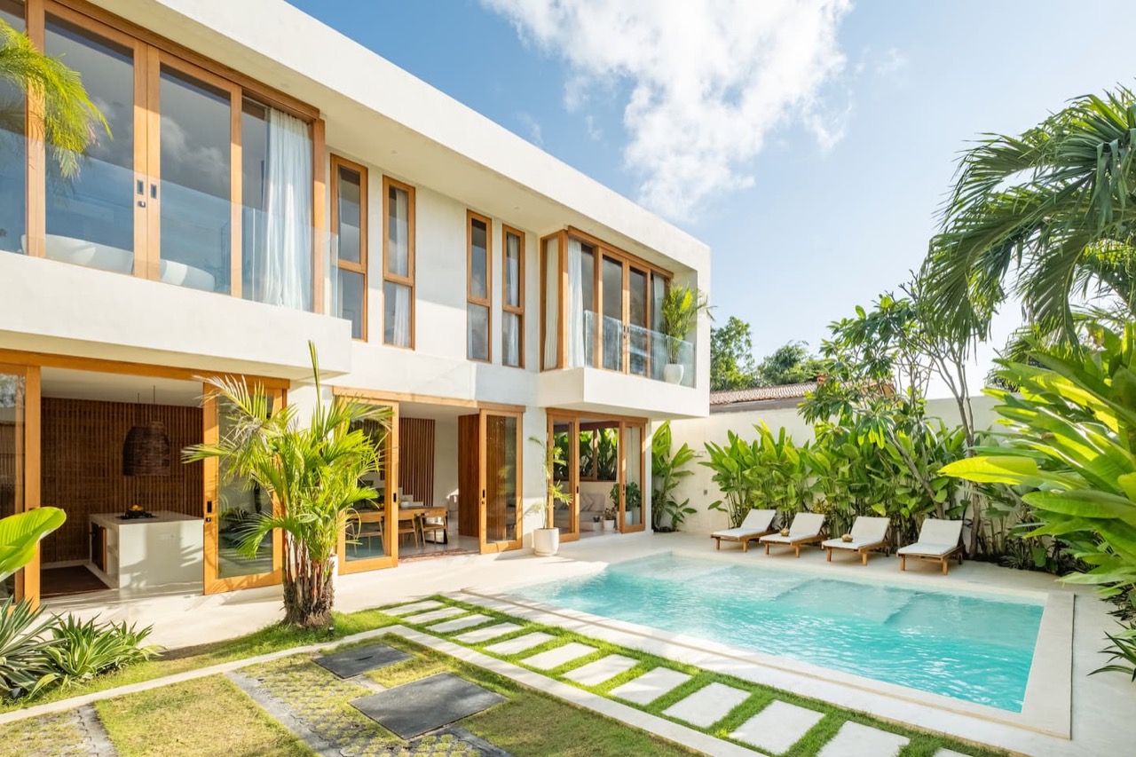 Santina: Hidden tropical retrea…