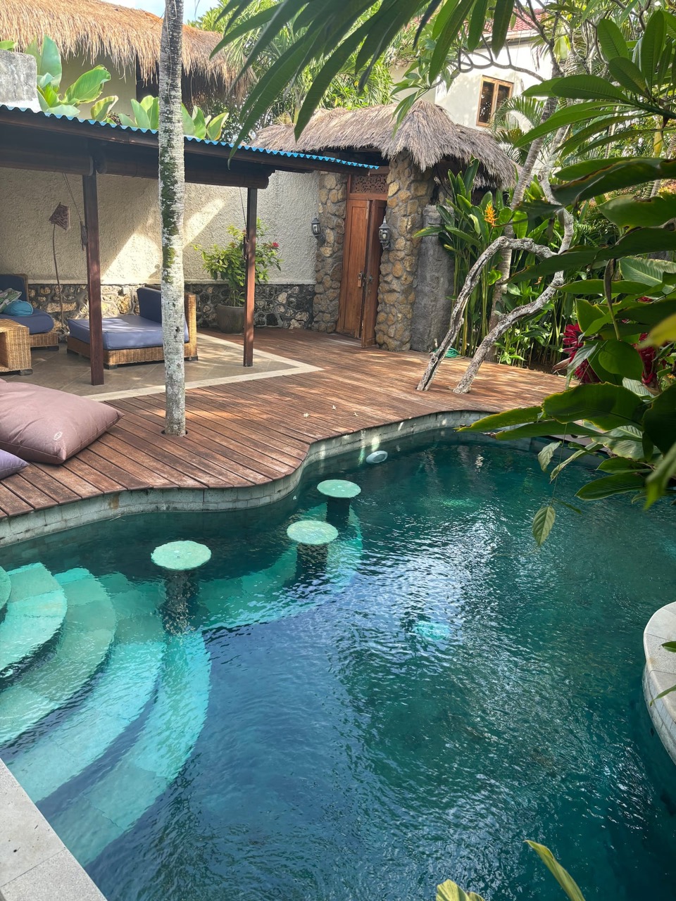Breezy Elora Villa