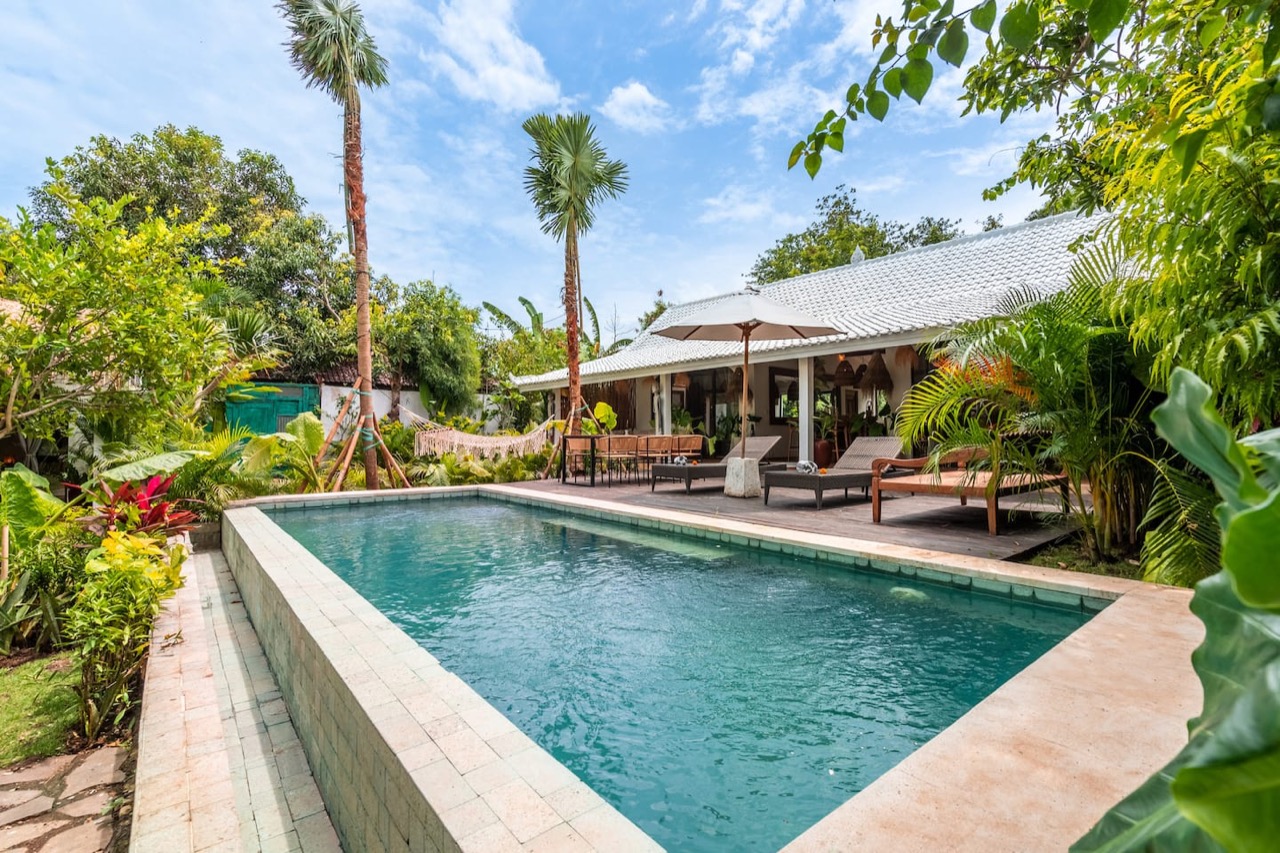 Newly renovated trendy 3bdrs villa - Bingin center