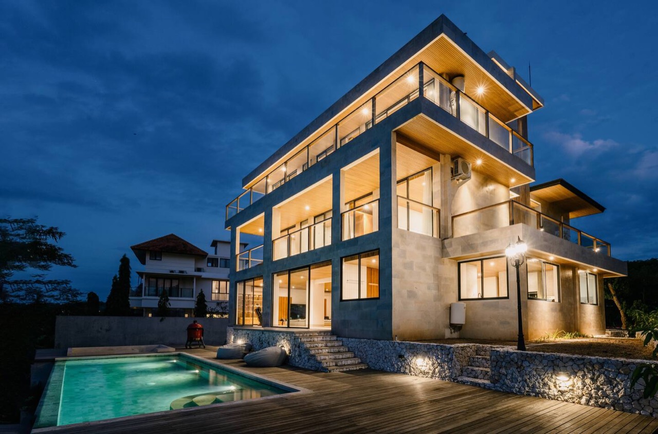 Ocean view specious four be...
