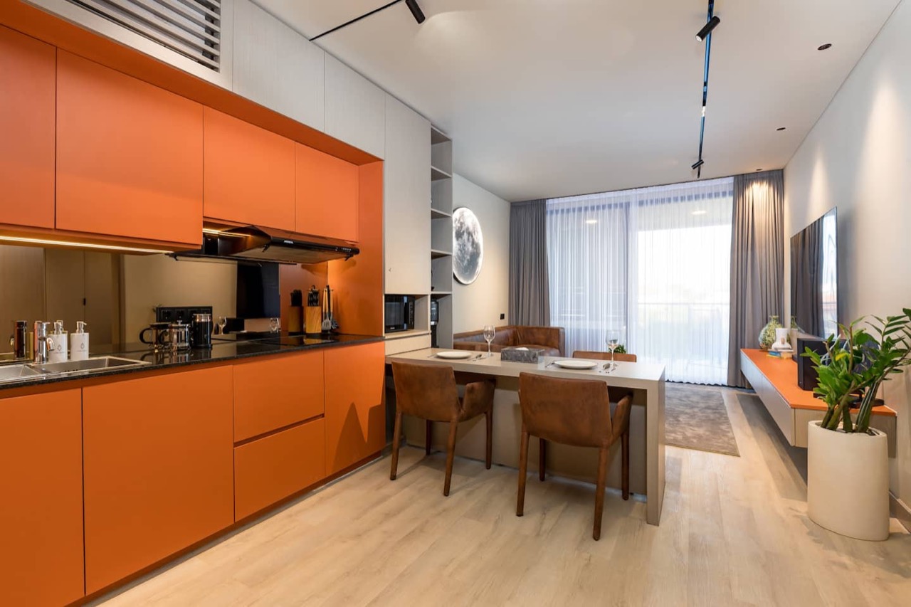 Apartment 203 w/ Jacuzzi NR...