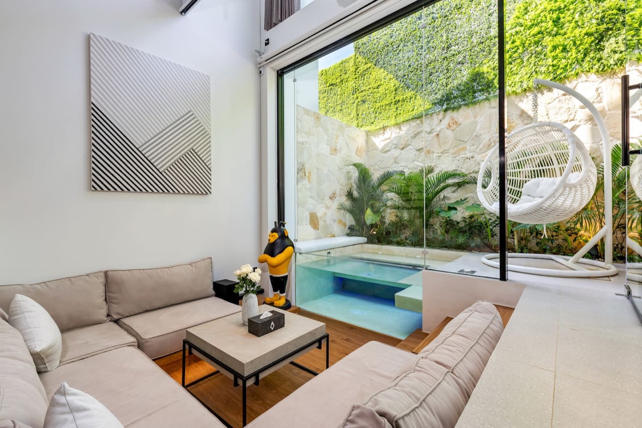 Modern 1BR Townhouse 1 Cen...