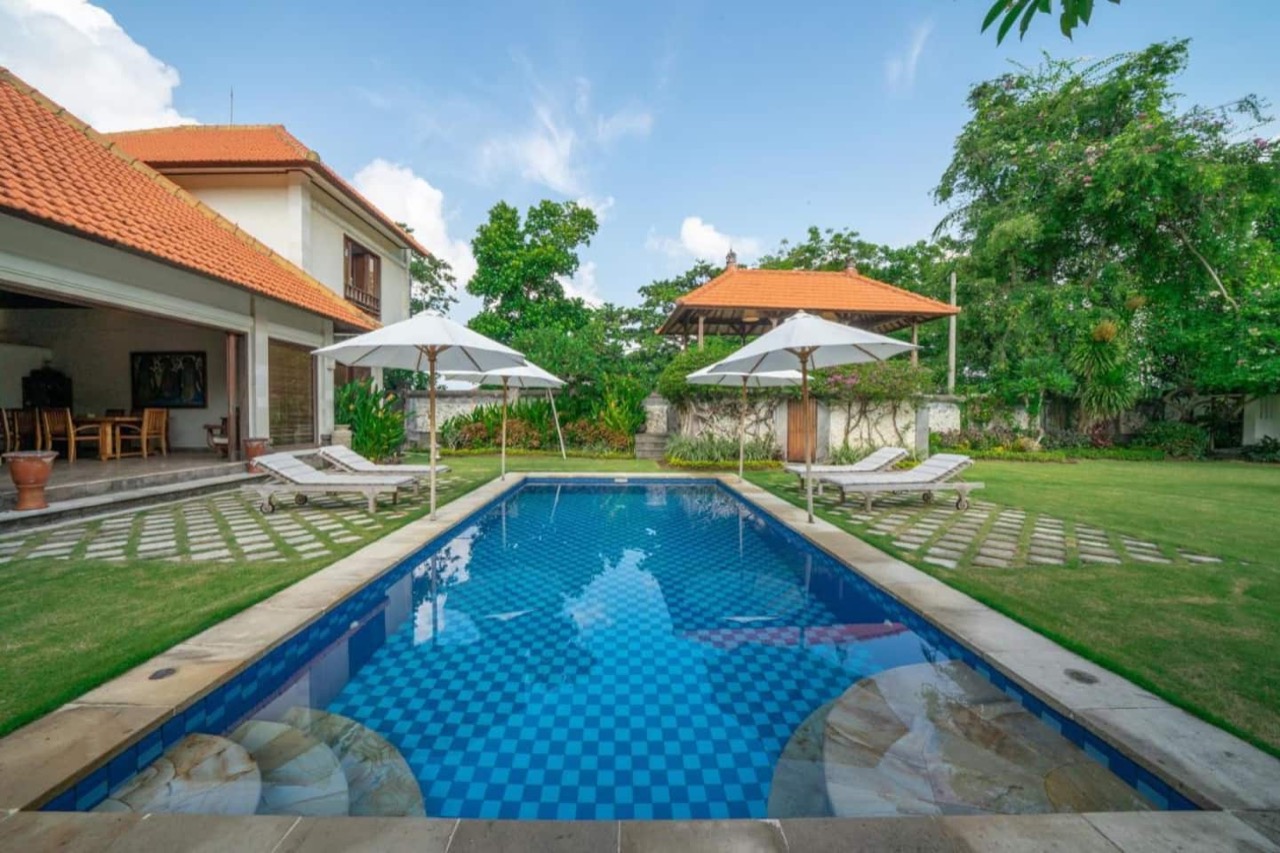 Tanjung Benoa: 3BR Villa - 1 min walk to the...