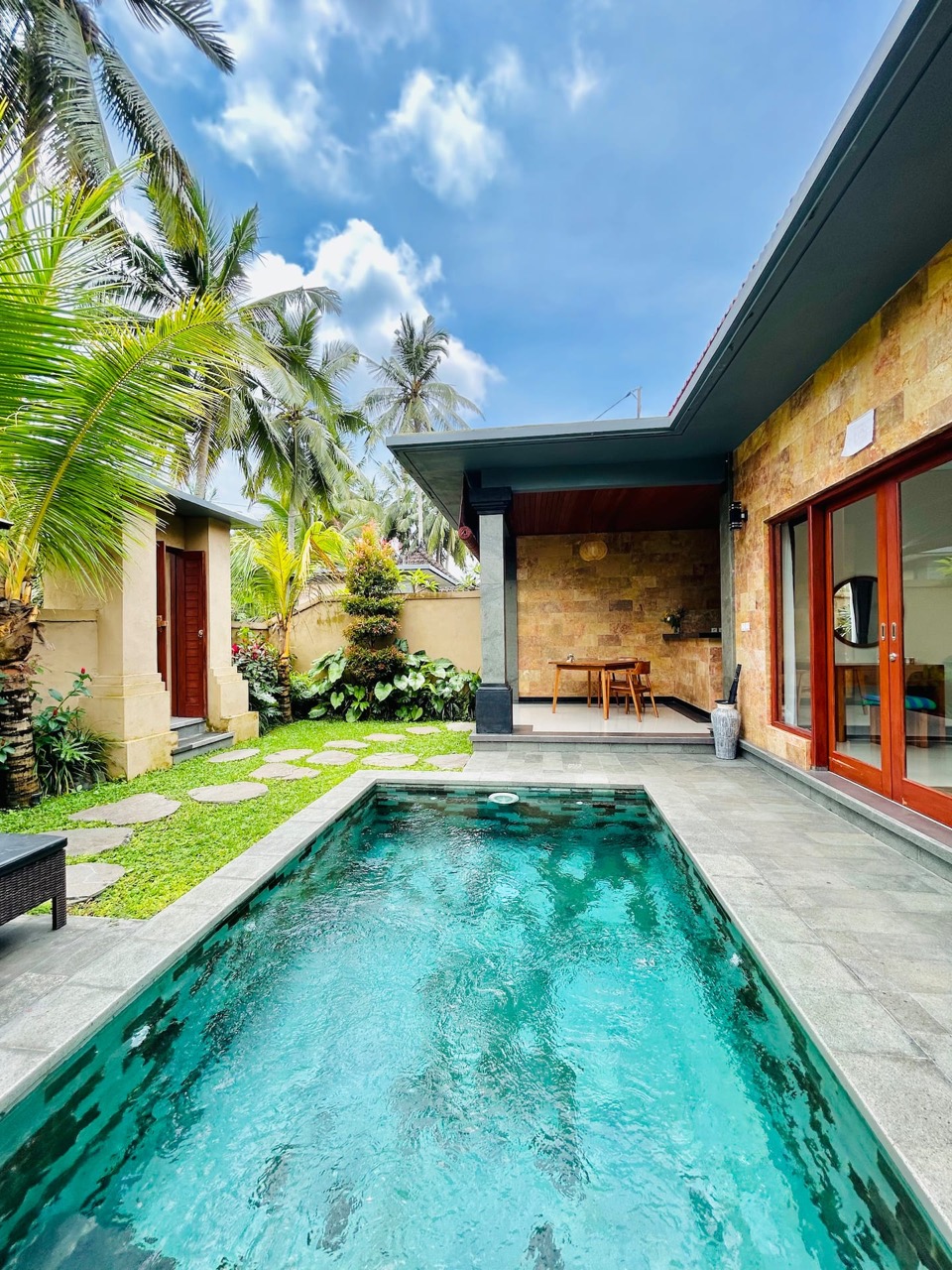 Peaceful Villa Surrounded by