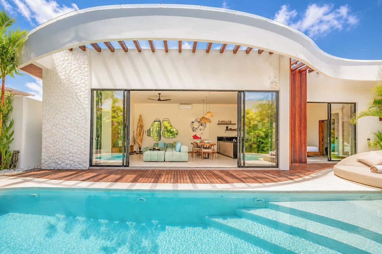 3BR Tropical Villa Close to S