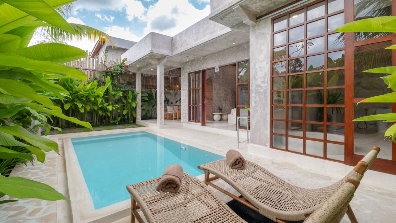 Romantic Villa Near Ubud Ce