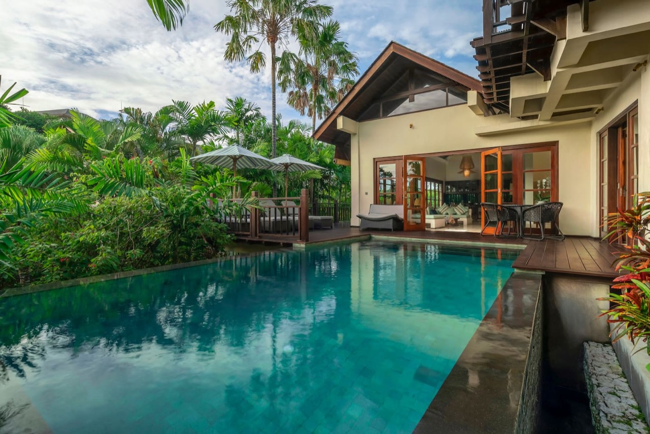 Private Villa @ the Hi-End Re