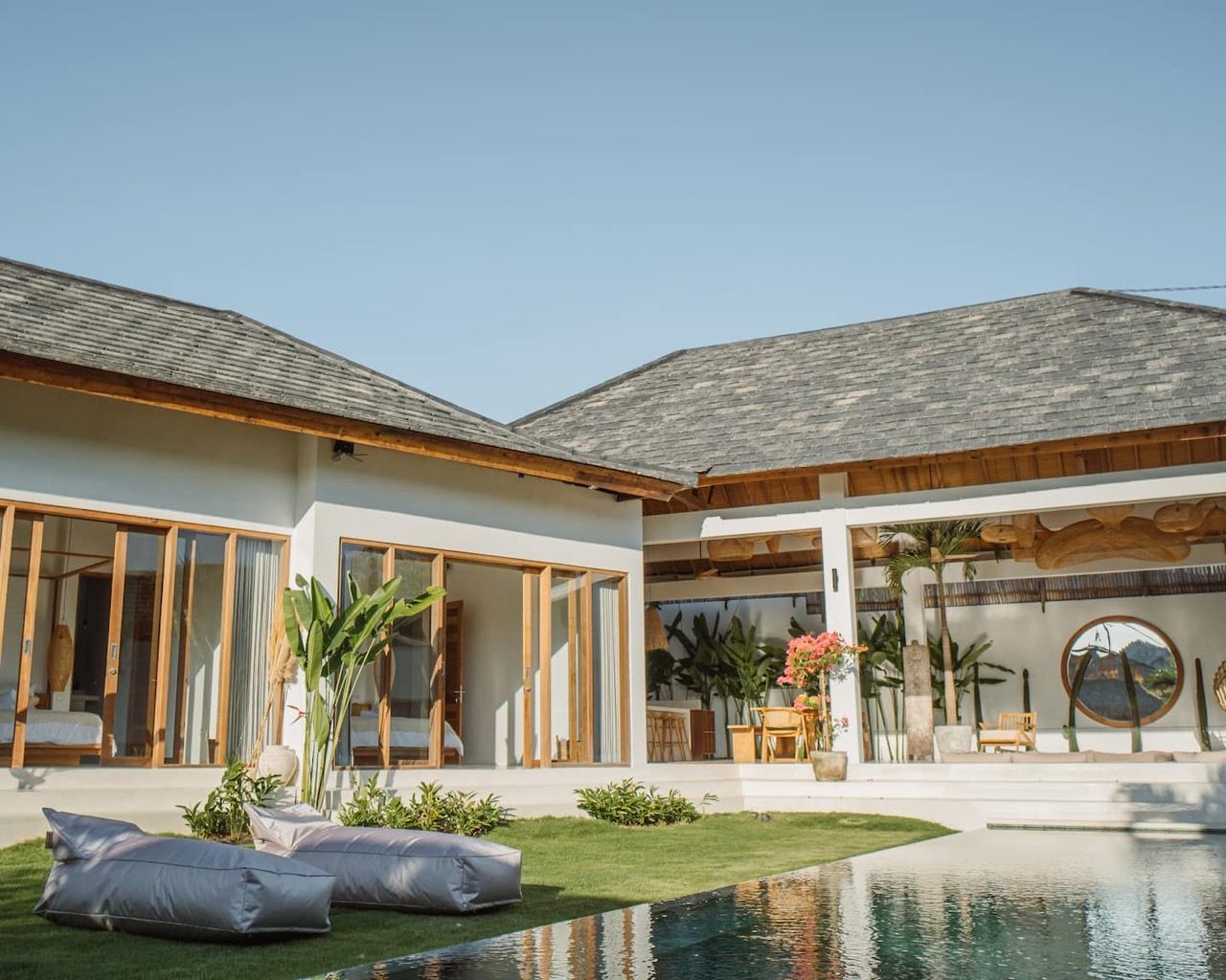 Open Space Stylish Villa Close to Bingin Beach