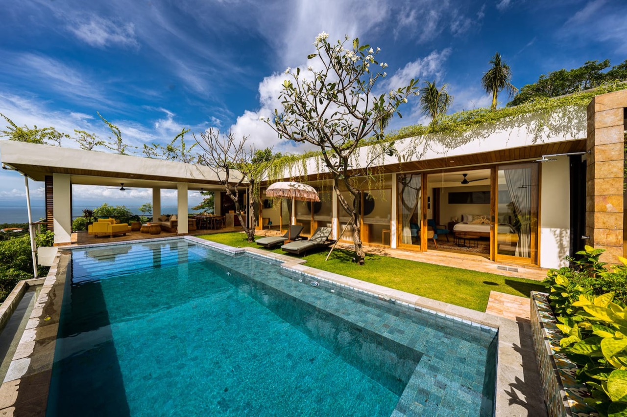 Uluwatu Sunset Hills Villa Shanti 4 Bedrooms