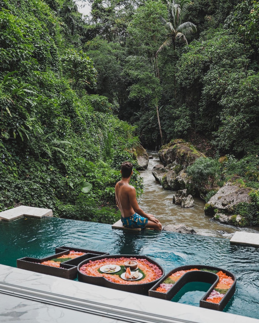 Glass Pool River/Jungle Villa …