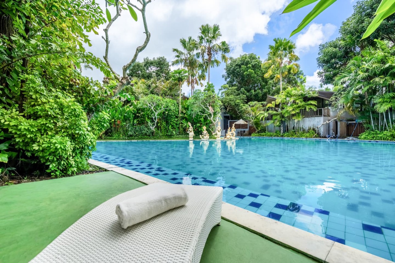 2BR Pool View Family Mana Vill
