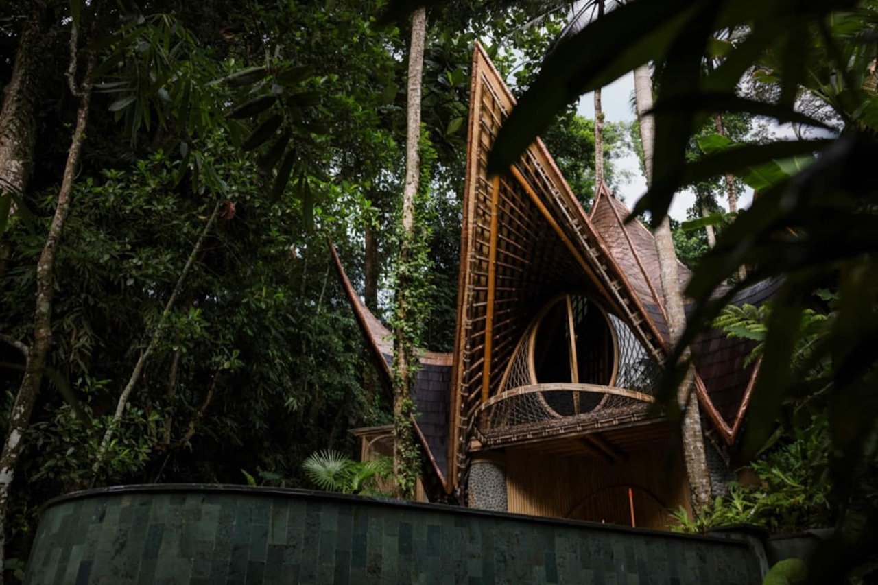 Beji Pavilion at Suenyo Eco R...