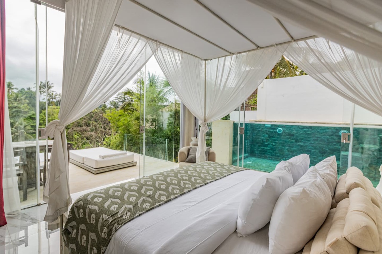 Viral Luxe Jungle Hideout @ V…