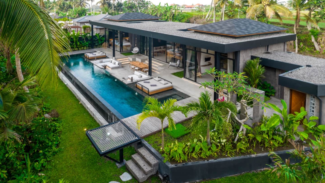 Homala 2BR Cliffside Luxury V...