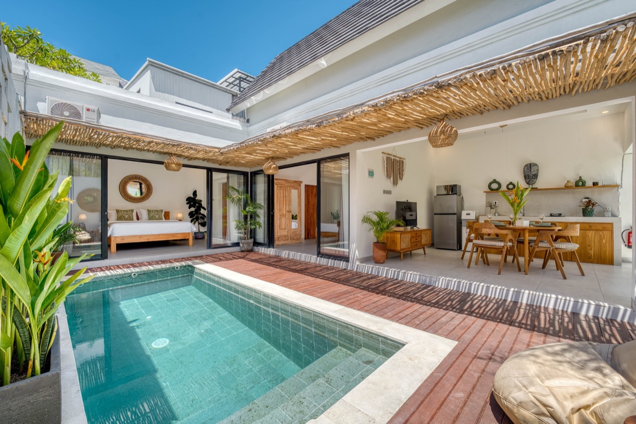 2-Bedroom Balinese Tropical-Style Villa in Seminyak