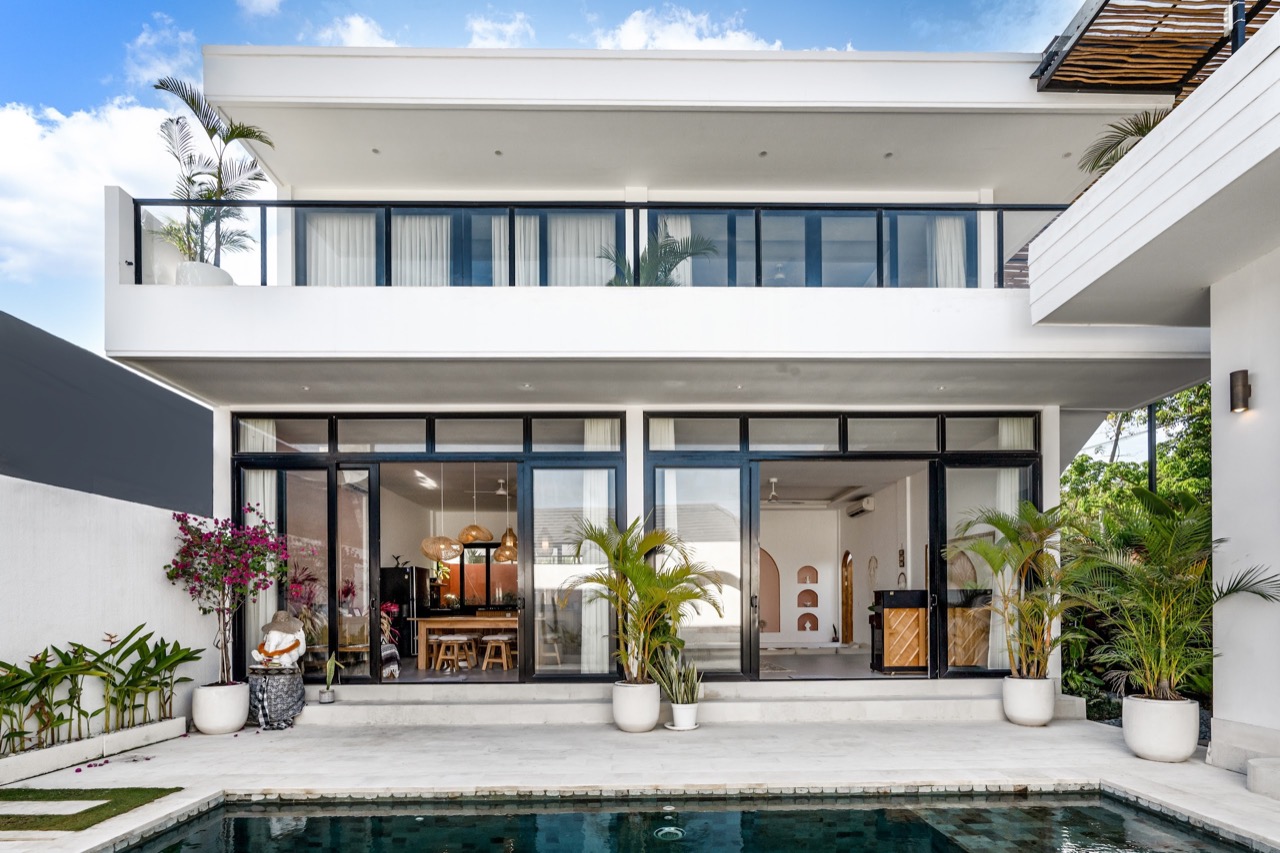 3-Bedroom Modern Villa in Bingin