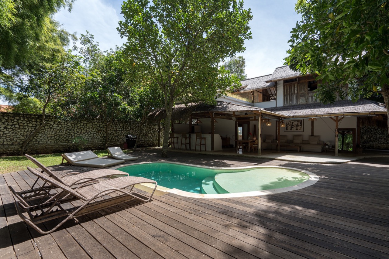 Exotic 3-Bedroom Villa with Expansive Garden in Bingin, Uluwatu Bali