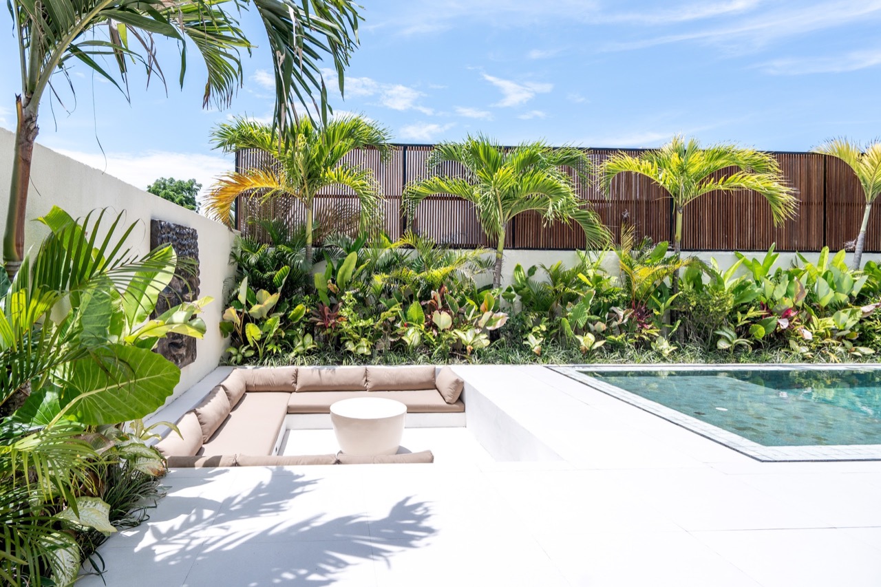 Luxury 3-Bedroom Freehold Villa in Nyang Nyang