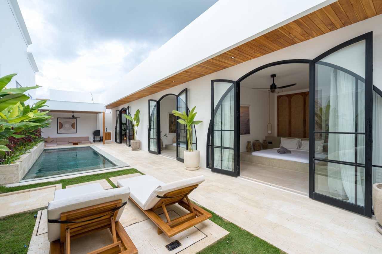 Modern 2-Bedroom Villa in Yolla Nyang Complex, Walking Distance to Nyang Nyang Beach
